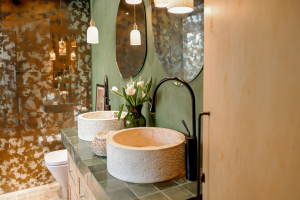 https://www.portico.com/storage/app/media/scottfraser/news/inspiring-bathrooms-7-refreshing-ideas-for-2024-3.png